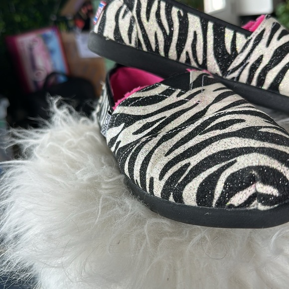 Bobs by Sketcher Zebra Print Flats - Picture 2 of 5